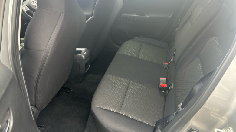 Nissan Juke 1.0 DiG-T 114 Acenta 5dr Petrol Hatchback